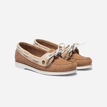 Load image into Gallery viewer, Women&#39;s Boat Shoes Brown Leather
