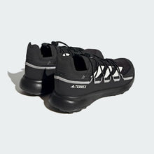 Load image into Gallery viewer, TERREX VOYAGER 21 TRAVEL SHOES
