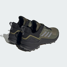 Load image into Gallery viewer, TERREX SWIFT R3 HIKING SHOES
