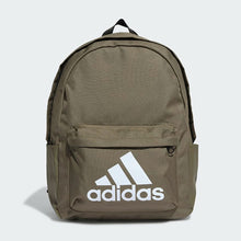 Load image into Gallery viewer, CLASSIC BADGE OF SPORT BACKPACK
