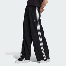 Load image into Gallery viewer, ADICOLOR CLASSICS WIDE LEG PANTS

