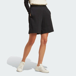 PREMIUM ESSENTIALS LONG SHORTS