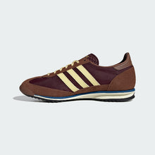 Load image into Gallery viewer, SL72 OG Shoes
