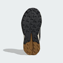 Load image into Gallery viewer, Terrex Trailmaker 2 Hiking Shoes
