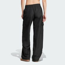 Load image into Gallery viewer, Essentials Woven Cargo Pants
