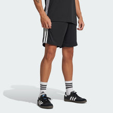 Load image into Gallery viewer, Tiro 25 Essentials Shorts
