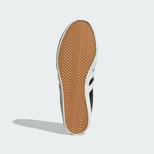 Load image into Gallery viewer, adidas Blanc Shoes
