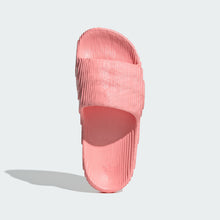 Load image into Gallery viewer, Adilette 22 Slides
