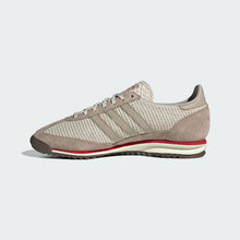 Load image into Gallery viewer, SL 72 OG Shoes
