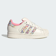 Load image into Gallery viewer, Superstar II x Liberty London Kids Sneakers

