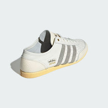 Load image into Gallery viewer, Japan Decon Shoes
