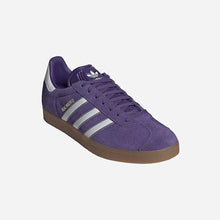 Load image into Gallery viewer, Gazelle Real Madrid Terrace Icons Shoes
