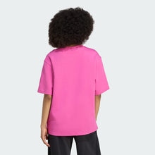 Load image into Gallery viewer, ADICOLOR SPACER OVERSIZED TREFOIL TEE
