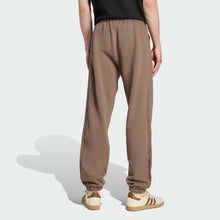 Load image into Gallery viewer, Premium Essentials Sweatpants
