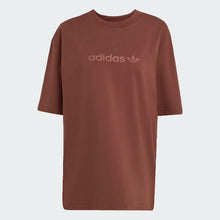 Load image into Gallery viewer, Essentials Linear Tee Oversized
