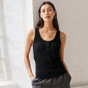 Black Textured Scoop Neck Tank Top