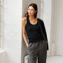 Load image into Gallery viewer, Black Textured Scoop Neck Tank Top

