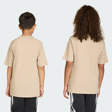 Load image into Gallery viewer, GRAPHIC TREFOIL LOOSE TEE
