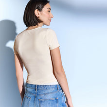 Load image into Gallery viewer, SLNKY SS TEE ECRU
