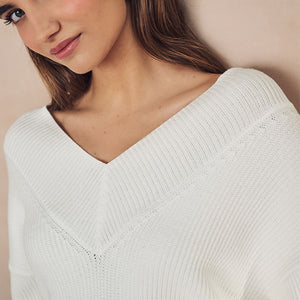 Ecru Relaxed Fit Ribbed V-Neck Knitted Jumper