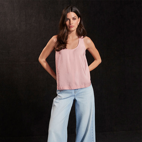 Pink Sleeveless Scoop Cami Top