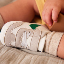 Load image into Gallery viewer, White/Green Touch Fastening Chevron Baby Trainers
