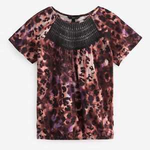 Pink Animal Short Sleeve Crochet Bubblehem Printed Top