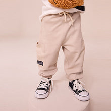 Load image into Gallery viewer, White Bear Long Sleeve 100% Cotton Bumbag T-Shirt And Joggers Set (3mths-6yrs)

