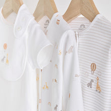 Load image into Gallery viewer, White Cotton Baby 5 Piece Set (0-6mths)

