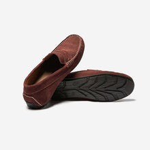 Load image into Gallery viewer, SAILHAN Men&#39;s Loafers Comfort Burgundy Suede
