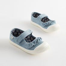 Load image into Gallery viewer, Blue Ruffle Mary Jane Shoes (Younger Boys)
