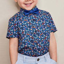 Load image into Gallery viewer, Navy Blue Ditsy Floral Short Sleeve Shirt &amp; Bow Tie Set (3mths-6yrs)
