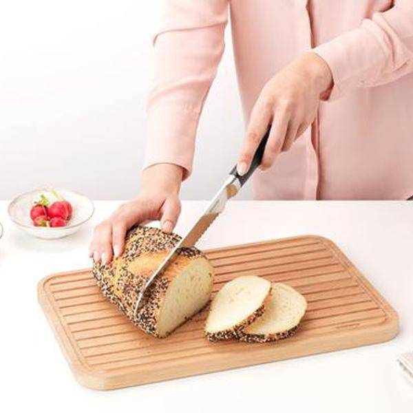 Brabantia Wooden Chopping Board for Bread Profile - Allsport