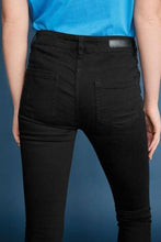 Load image into Gallery viewer, FOREVER BLACK SKINNY JEANS - Allsport
