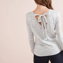 Load image into Gallery viewer, 320633 WRAP BK JUM GREY 14 SWEATERS - Allsport
