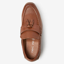 Load image into Gallery viewer, Tan Tassel Loafers (Older Boys)
