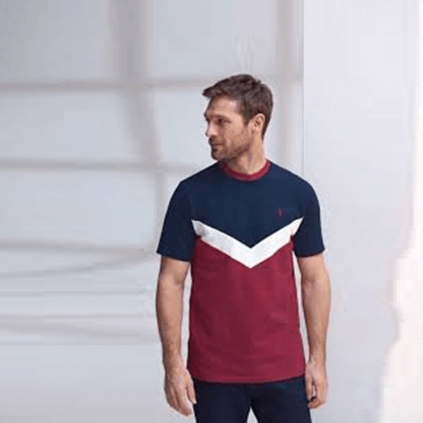 339060 NVY BURG CHEVRON TEE X to LARGE BLOCKING - Allsport