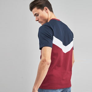 339060 NVY BURG CHEVRON TEE X to LARGE BLOCKING - Allsport