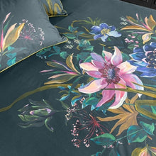 Load image into Gallery viewer, Housse de couette réversible percale de coton Hesperis fleurs  (260x240) - Allsport
