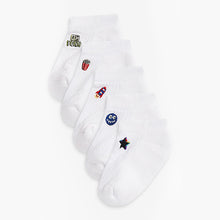 Load image into Gallery viewer, White 5 Pack Ribbed Cushioned Cotton Rich Trainer Socks (Boys) - Allsport
