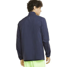 Load image into Gallery viewer, FAVOURITE WOVEN MEN&#39;S RUNNING JACKET - Allsport
