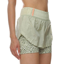 Load image into Gallery viewer, Marathon 2-in-1 Woven Women&#39;s Running Shorts
