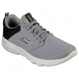 GO RUN FOCUS SHOES - Allsport