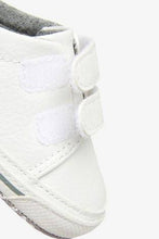 Load image into Gallery viewer, PRAM 2V WHITE SHOES (0-18MTHS) - Allsport
