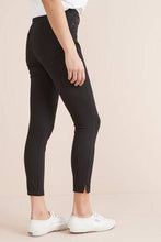 Load image into Gallery viewer, Black Jersey Cropped Leggings - Allsport
