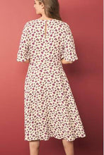 Load image into Gallery viewer, CREAM FLORAL PRINT ANGEL SLEEVE MIDI DRESS - Allsport
