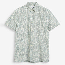 Load image into Gallery viewer, Green/ White Printed Short Sleeve Shirt
