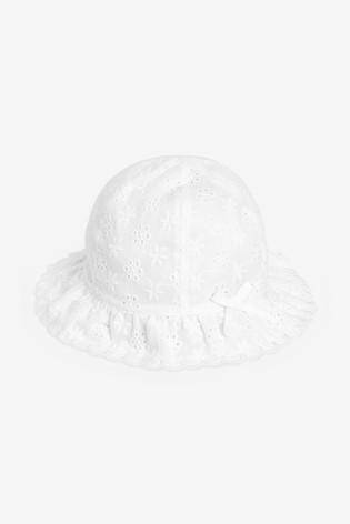 Broderie White Hat  (up to 18 months) - Allsport