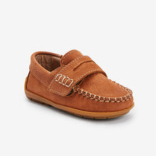 Load image into Gallery viewer, Tan Brown Penny Loafers (Younger Boys)
