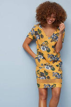 Load image into Gallery viewer, OCHRE LINEN BLEND T-SHIRT DRESS - Allsport
